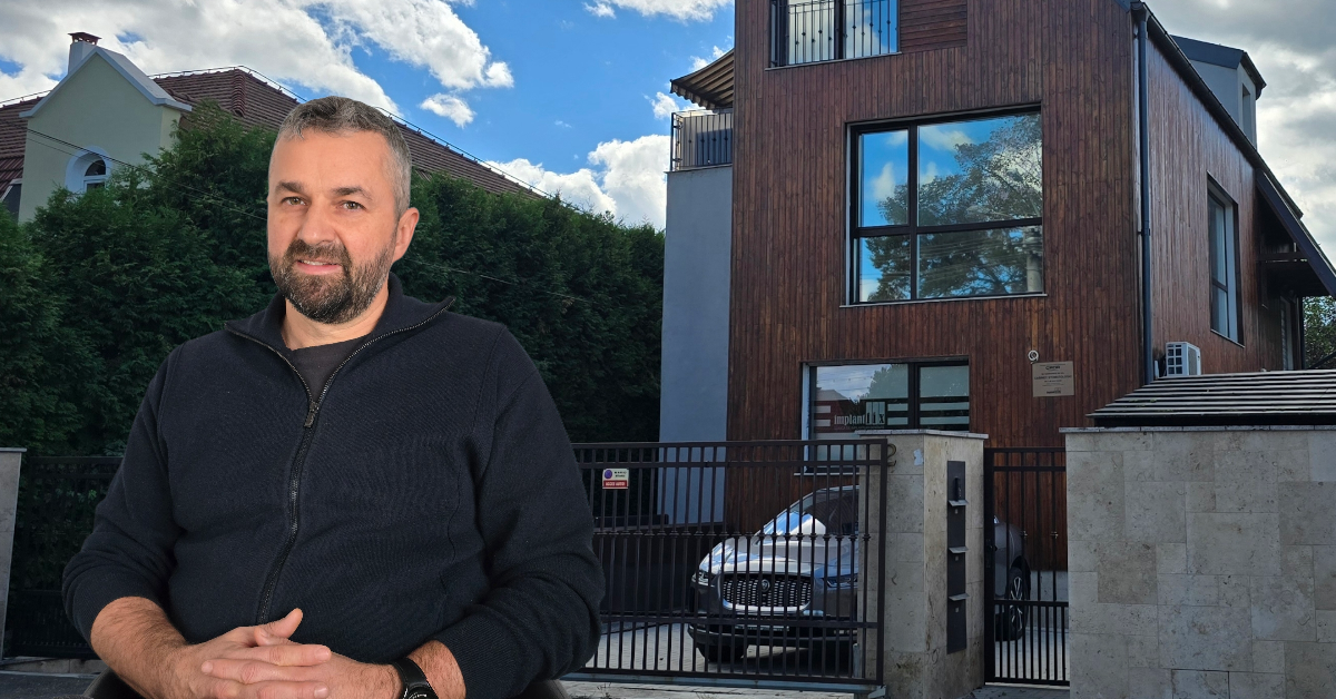 Dr. ilie-Dan Sabin in prim planul clinicii ImplantFix din Cluj-Napoca